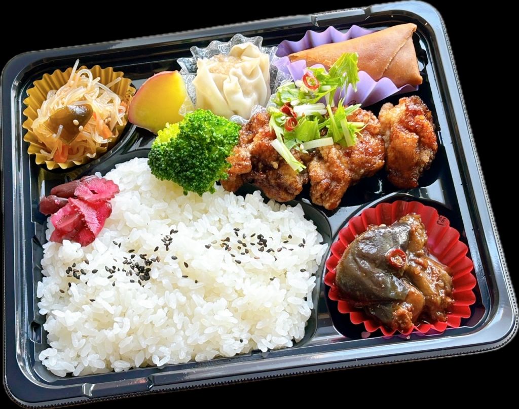 油淋鶏弁当（黒パック）864円