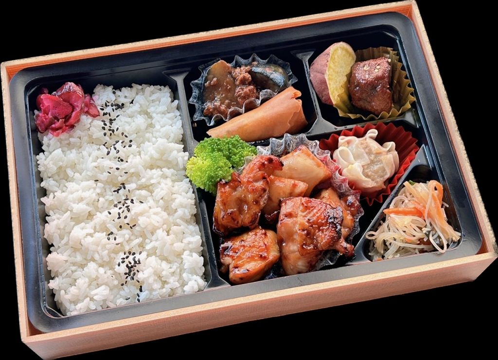 やきとり弁当（紙箱入）972円