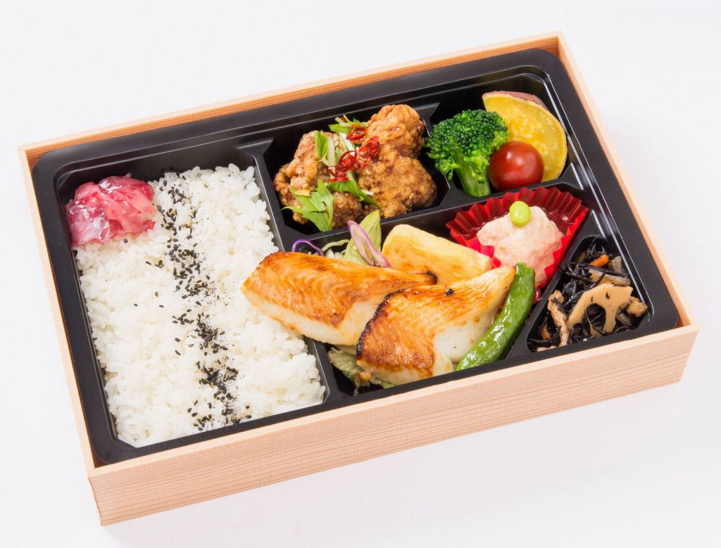 白身魚（骨なし）の西京焼弁当（紙箱入）