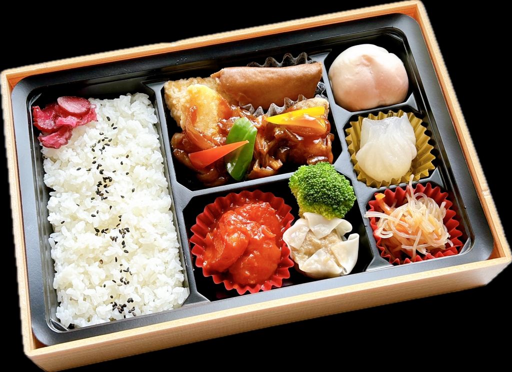 白身魚の甘酢と海老チリ弁当（紙箱入）1080円