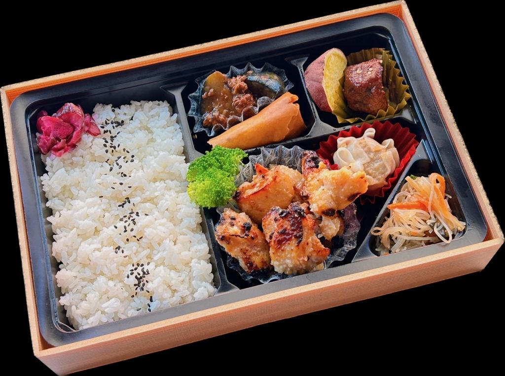 鶏の塩麴焼き弁当（紙箱入）885円